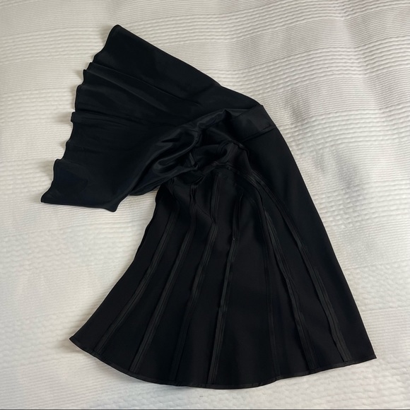 BCBGMAXAZRIA Small - Picture 12 of 17